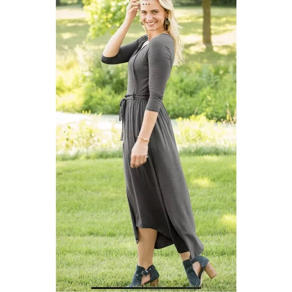 Matilda Jane Size Small Go West Maxi Dress 
Gray 3/4 Sleeve Knit New Without Tag - Picture 2 of 16